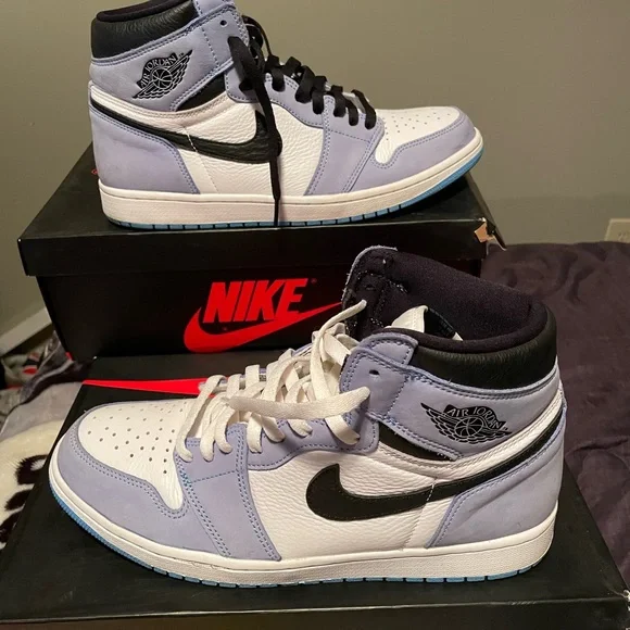 Jordan 1 Retro High OG University Blue - Picture 3 of 6